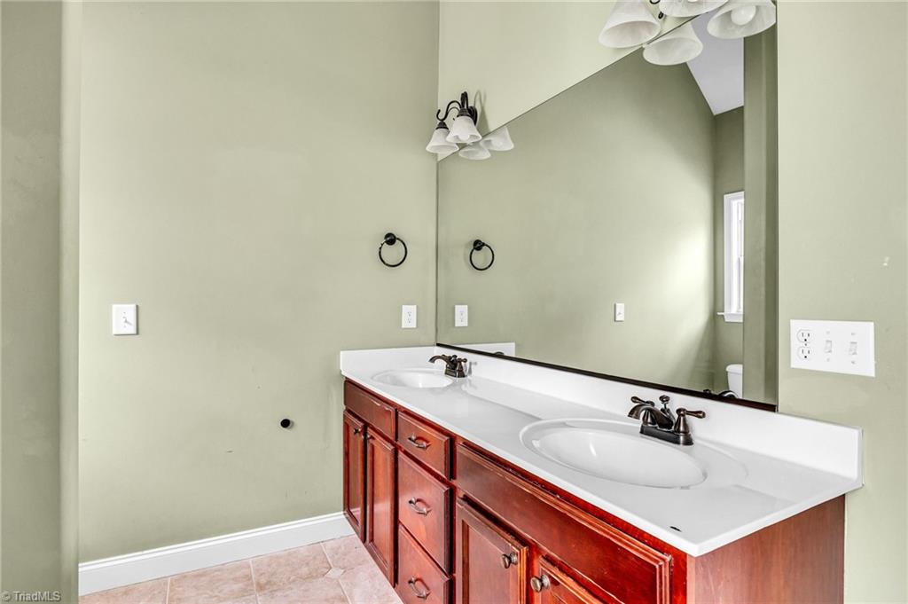 108 Loganberry Court