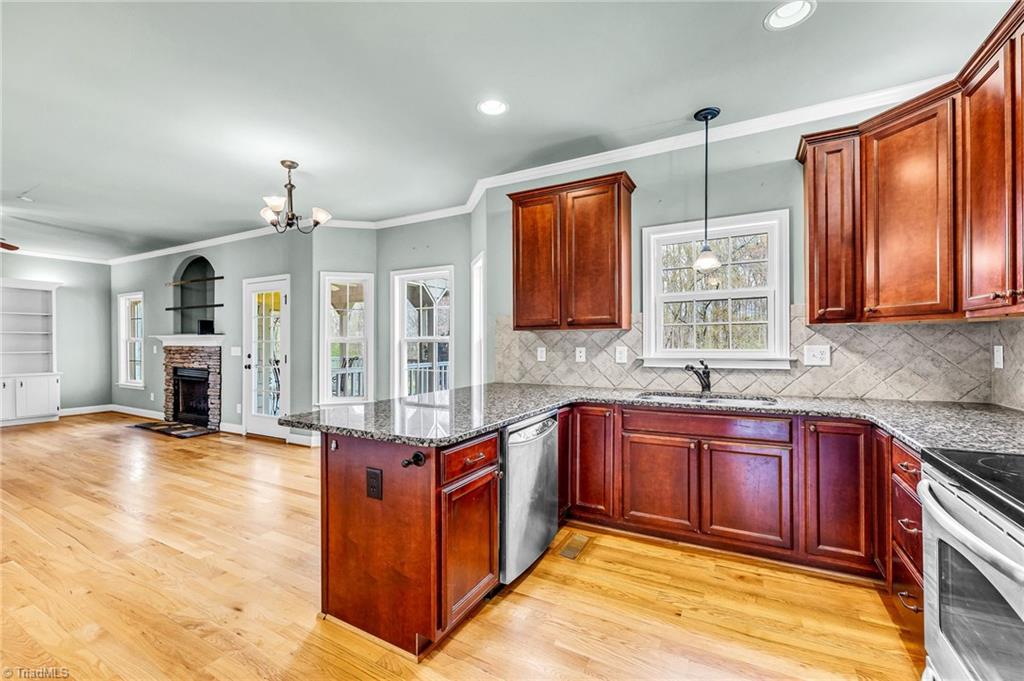 108 Loganberry Court