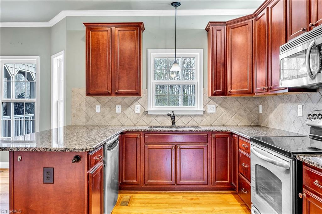 108 Loganberry Court
