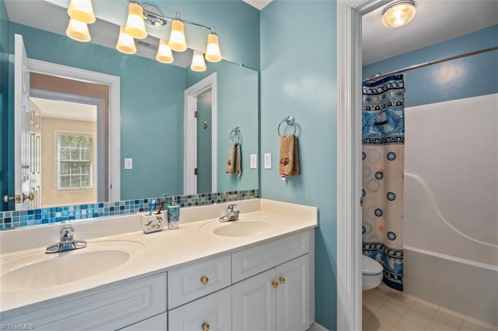 4445 Chadwyck Drive, Winston-Salem