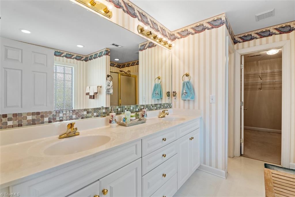 4445 Chadwyck Drive, Winston-Salem