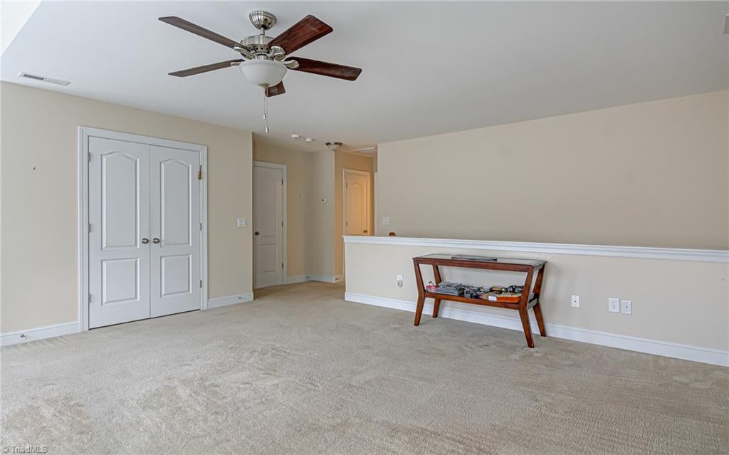 1435 Neville Gardens Lane, Winston-Salem