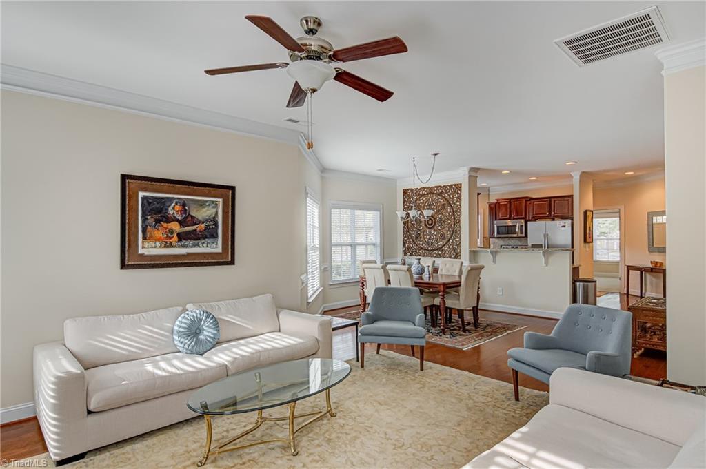 1435 Neville Gardens Lane, Winston-Salem