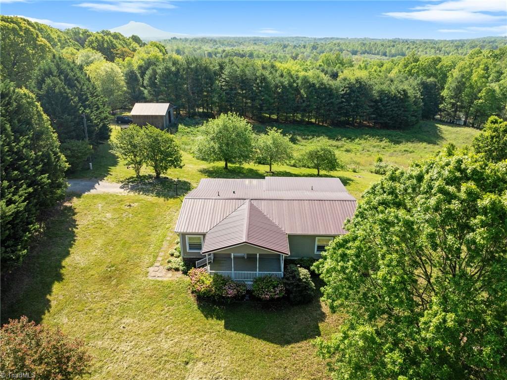 226 Green Meadow Lane