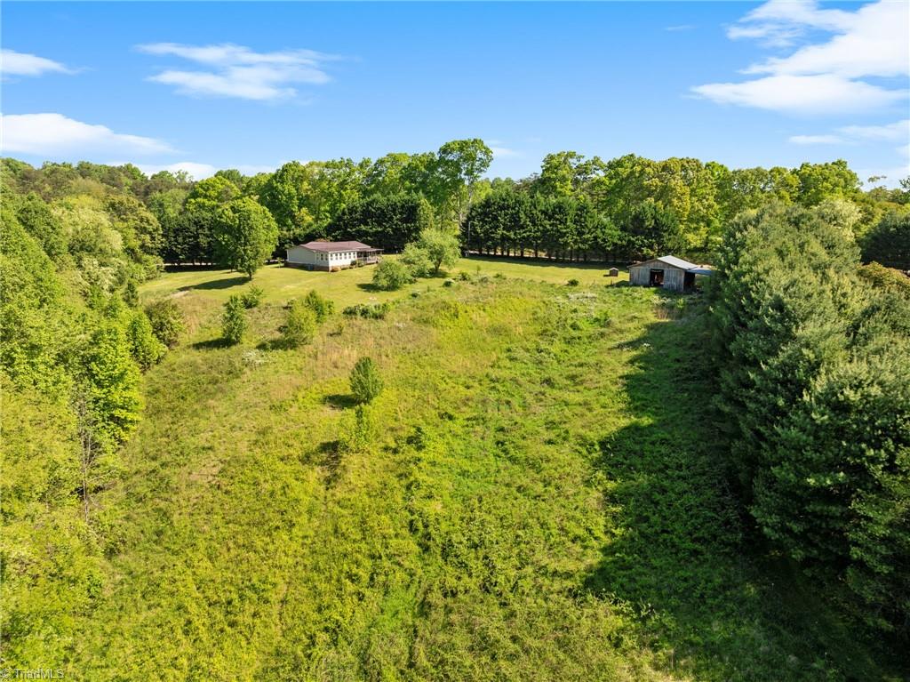226 Green Meadow Lane