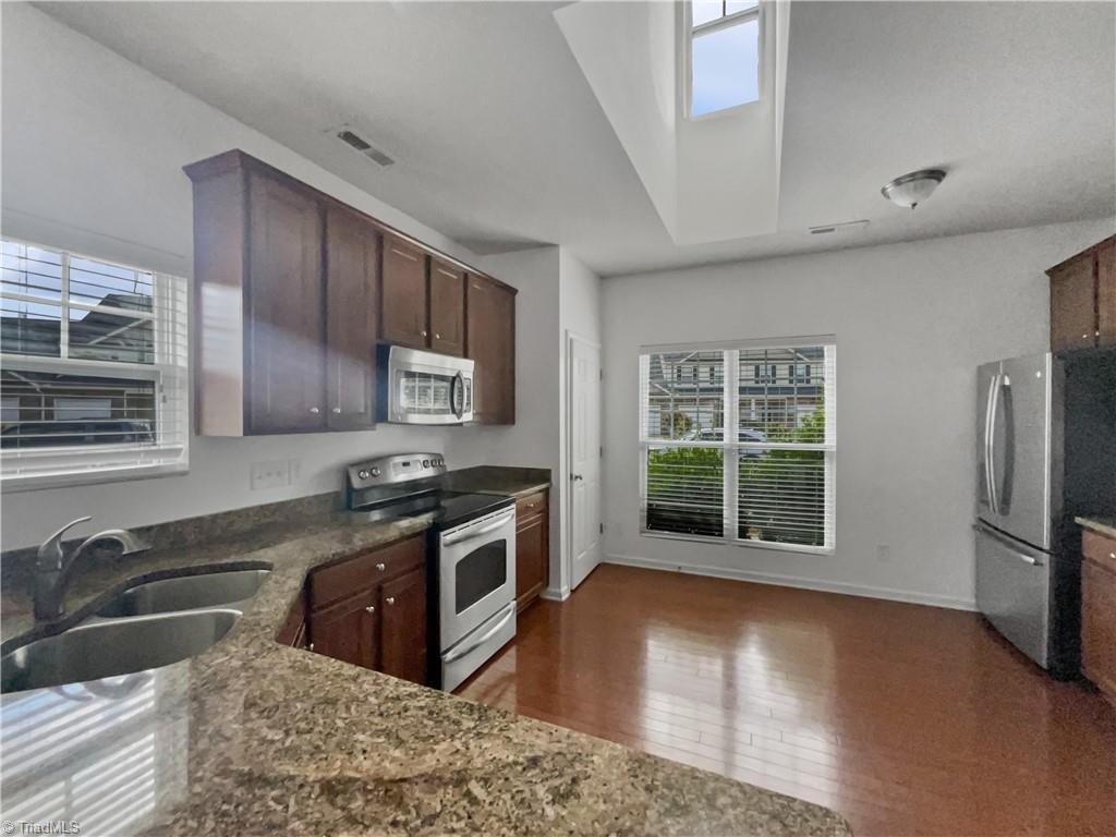118 Penry Lane