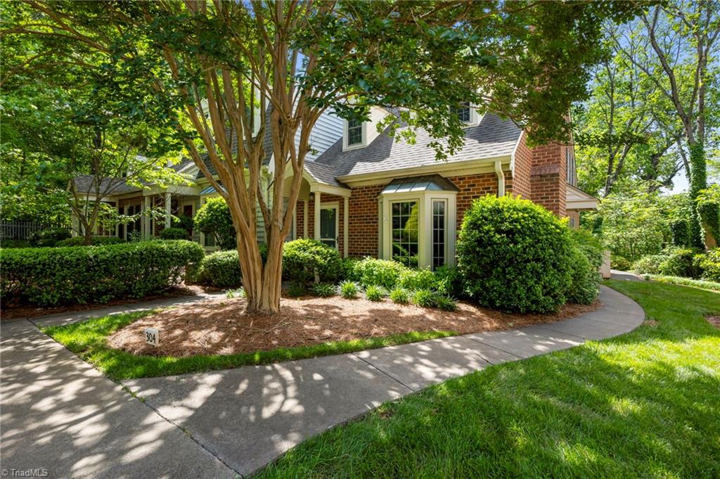 304 Settlers Run Drive, Winston-Salem