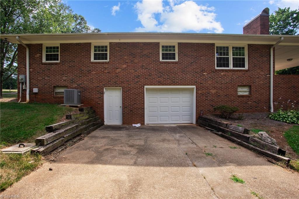 305 Benbow Drive