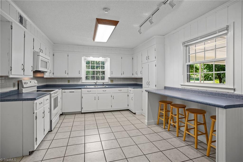 305 Benbow Drive