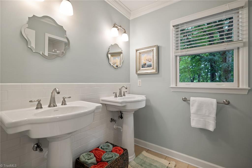 5097 River Chase Ridge, Winston-Salem