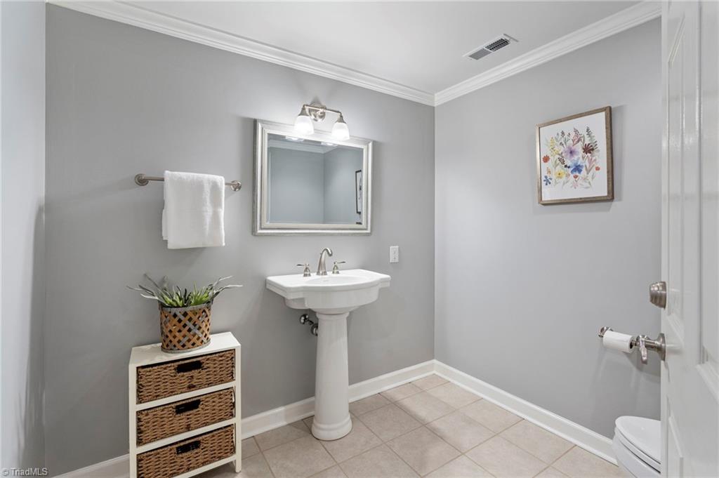 5097 River Chase Ridge, Winston-Salem