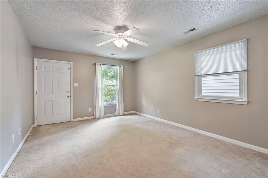 1109 Eagle Road