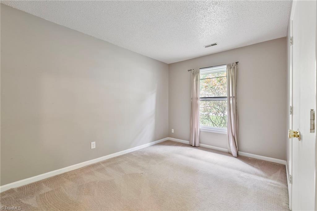 1109 Eagle Road