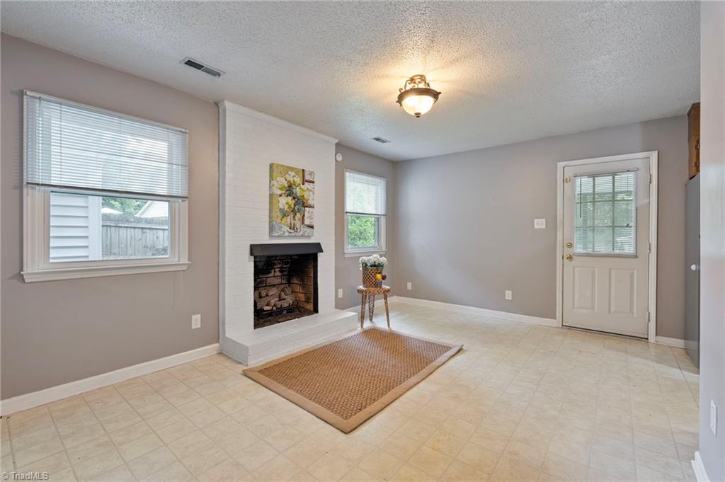 1109 Eagle Road