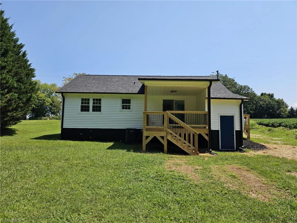 819 Lakeview Drive