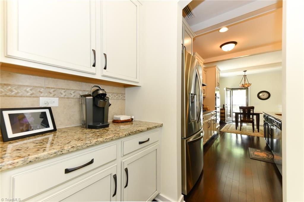 1606 Running Deer Drive