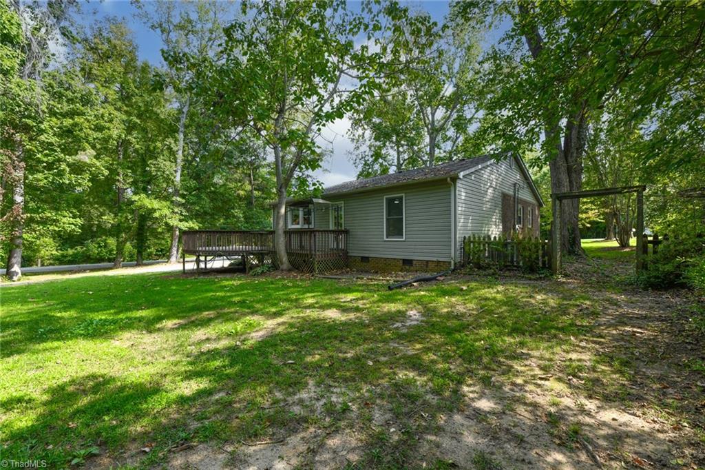 3807 Edgewood Terrace Road