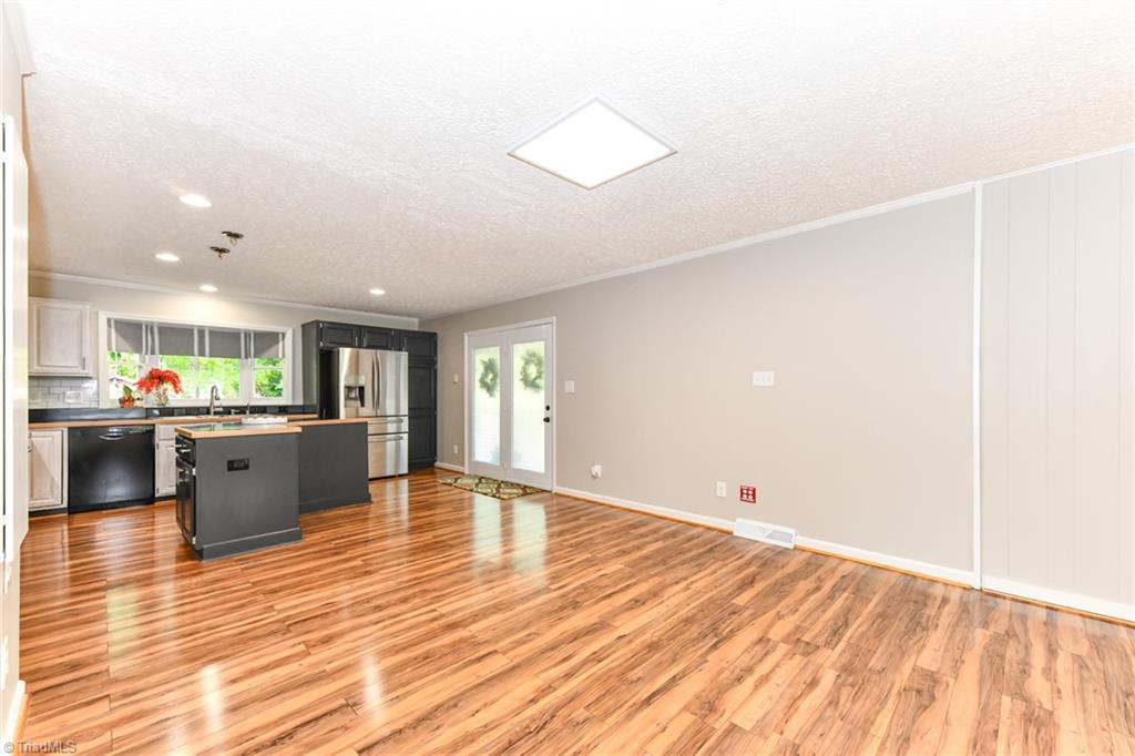 3807 Edgewood Terrace Road