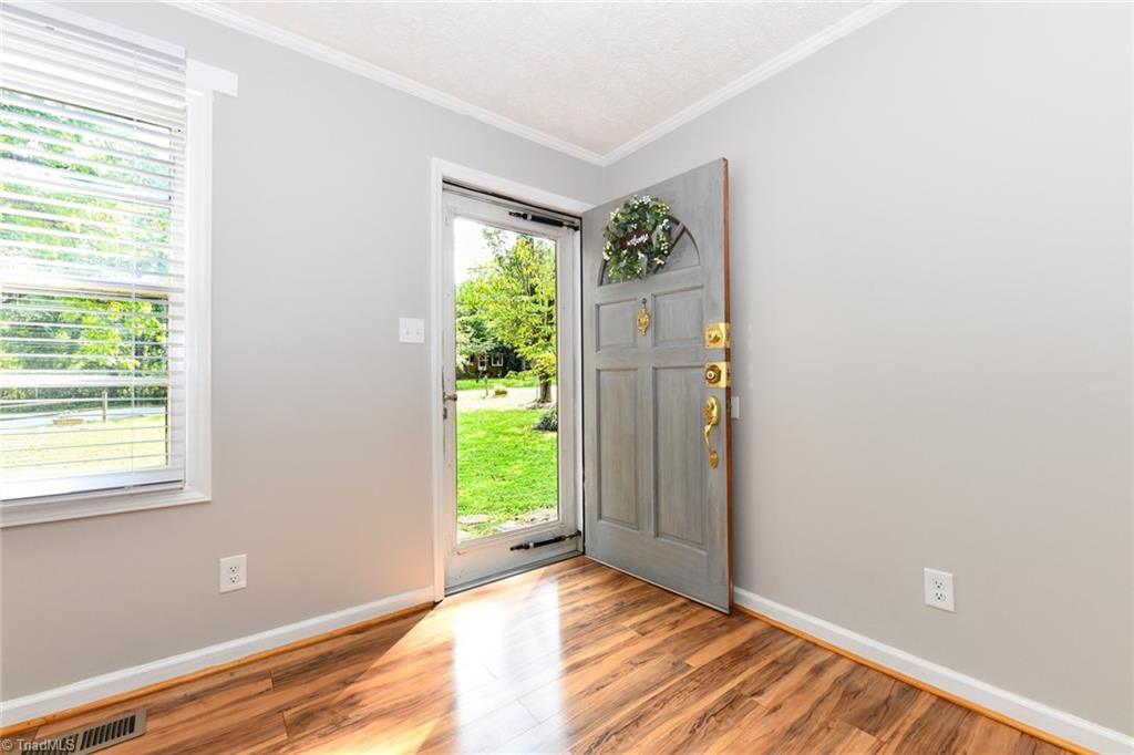 3807 Edgewood Terrace Road