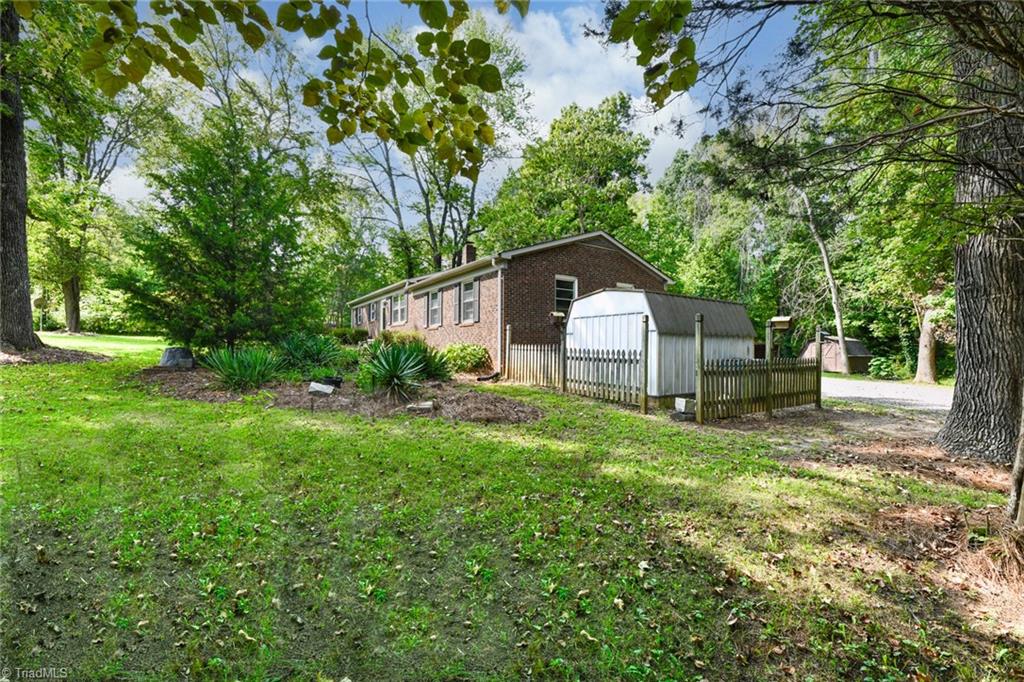 3807 Edgewood Terrace Road