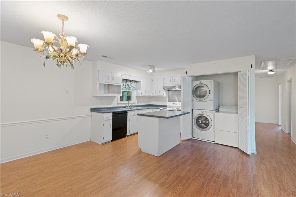 525 Heatherton Lane