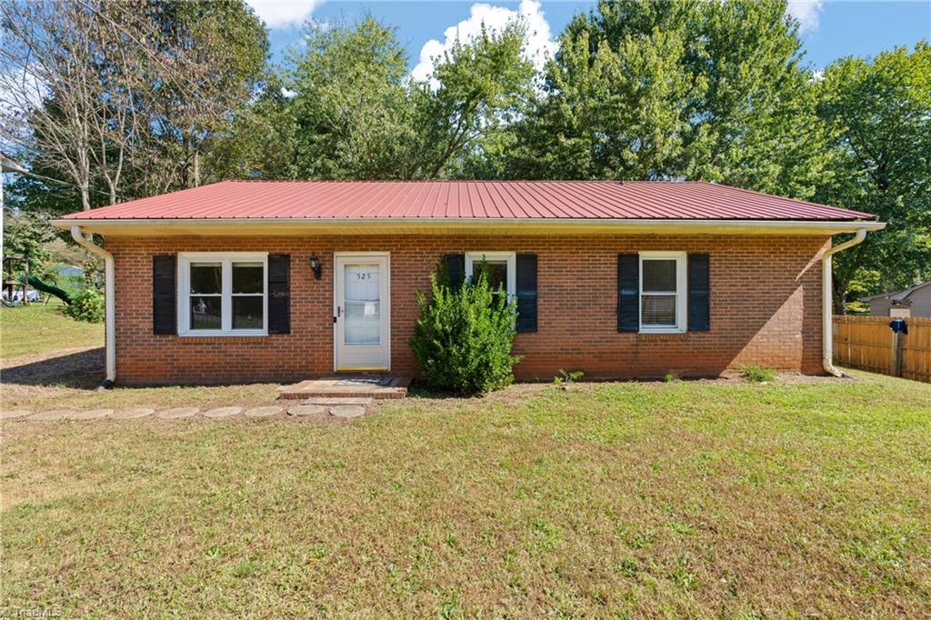 525 Heatherton Lane