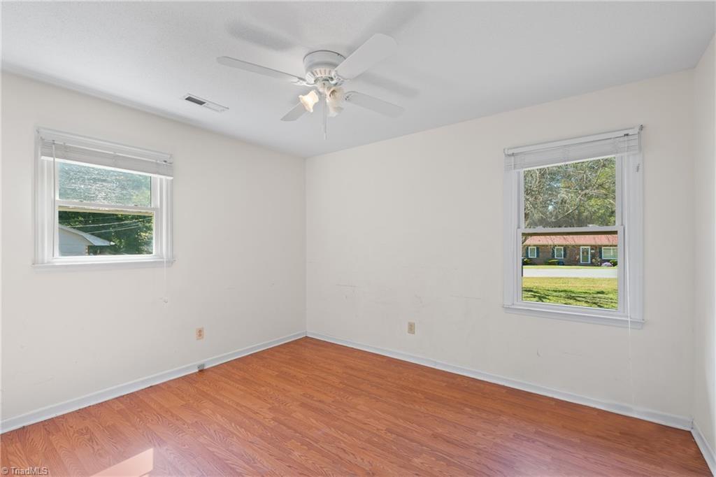 525 Heatherton Lane