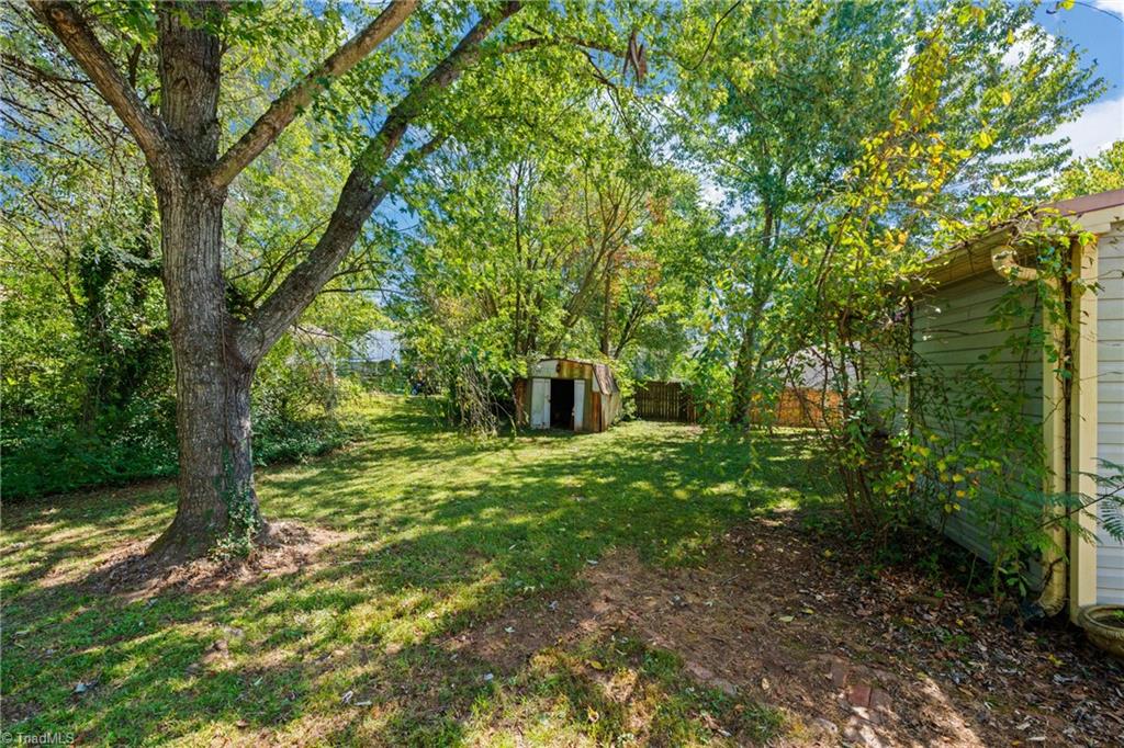 525 Heatherton Lane