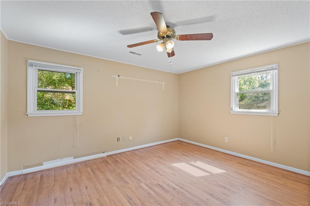 525 Heatherton Lane