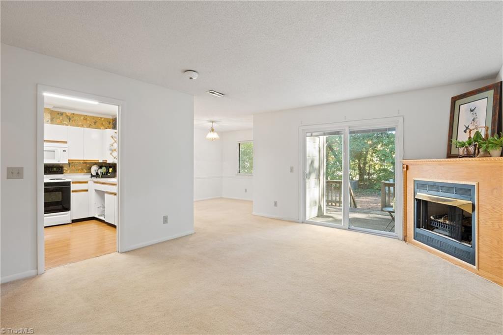 240 Lamplighter Circle, Winston-Salem