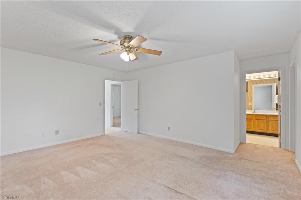 240 Lamplighter Circle, Winston-Salem