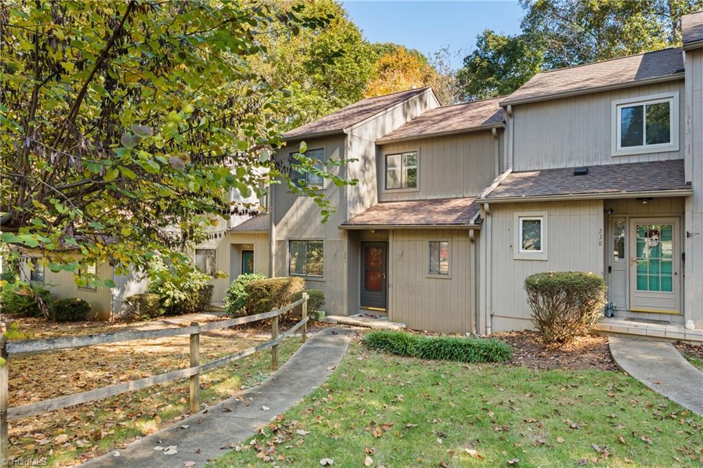240 Lamplighter Circle, Winston-Salem