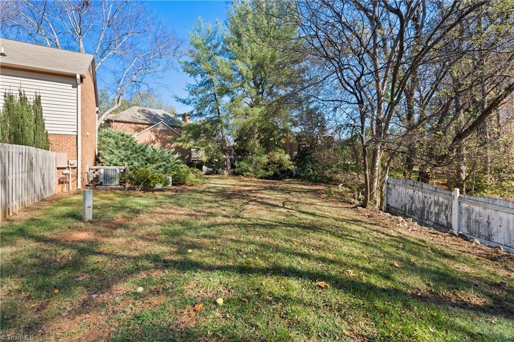 565 Sherwood Hills Drive, Winston-Salem