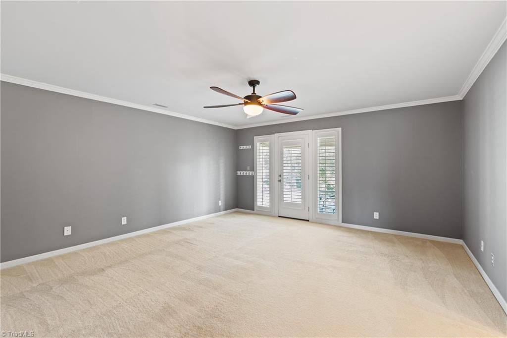 565 Sherwood Hills Drive, Winston-Salem
