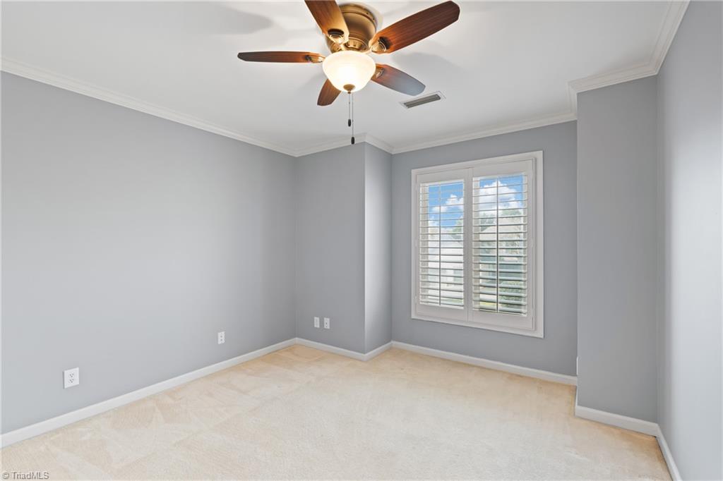 565 Sherwood Hills Drive, Winston-Salem