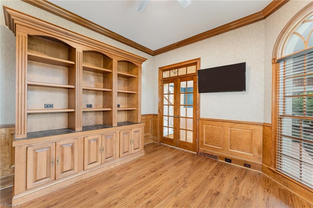 1086 Salem Village Lane