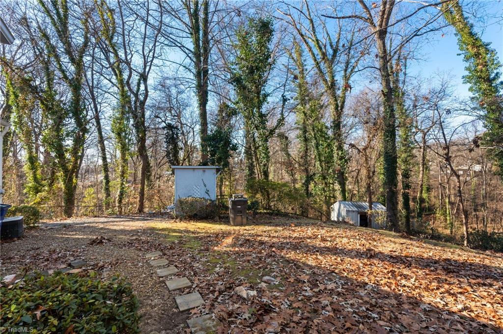 830 Sunset Drive, Winston-Salem