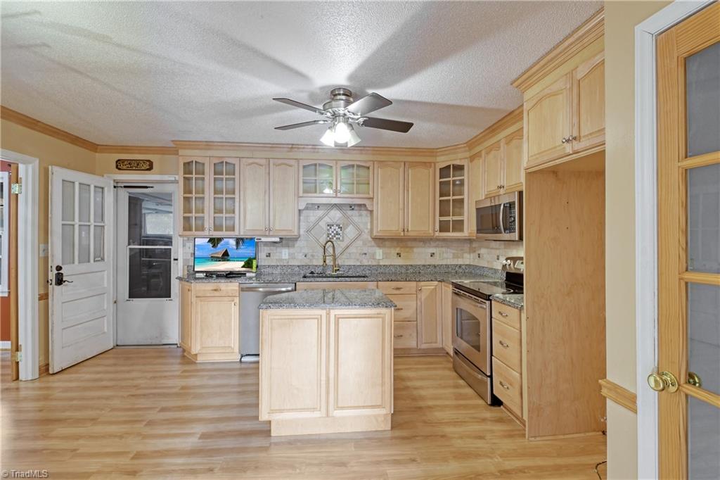 241 Flintshire Road, Winston-Salem