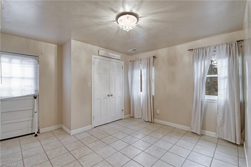241 Flintshire Road, Winston-Salem