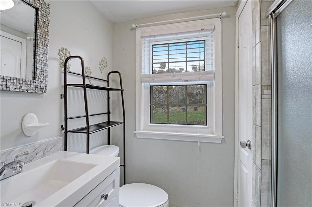 241 Flintshire Road, Winston-Salem