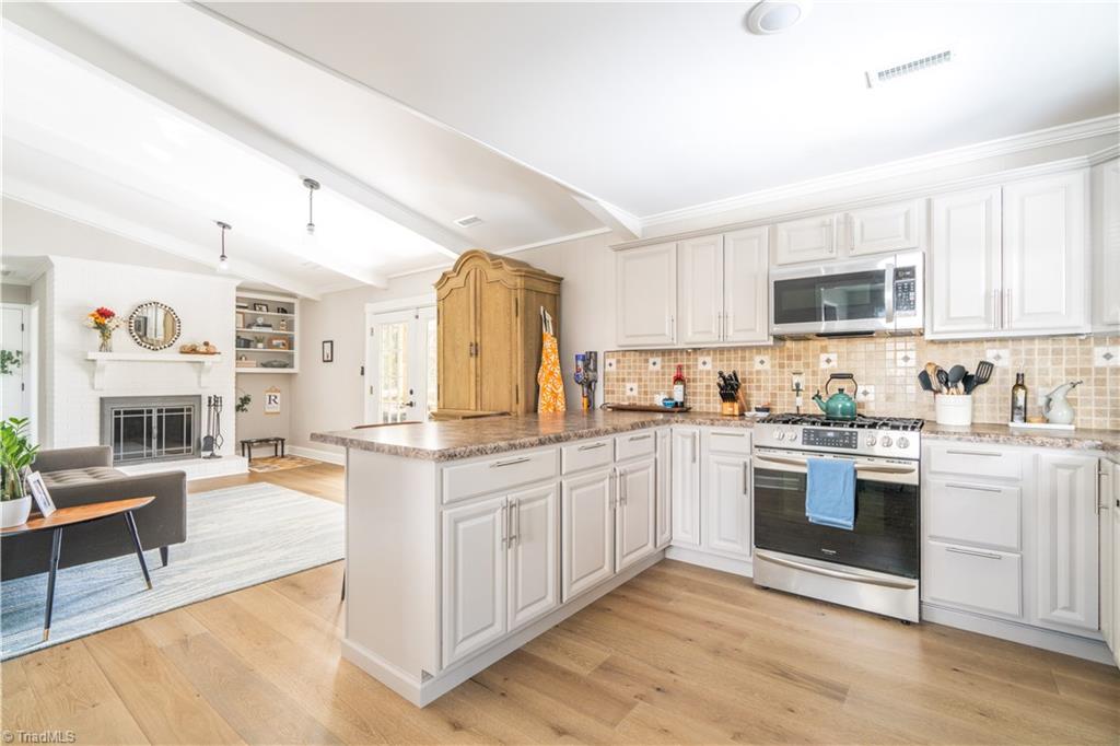2930 Saint Claire Road, Winston-Salem