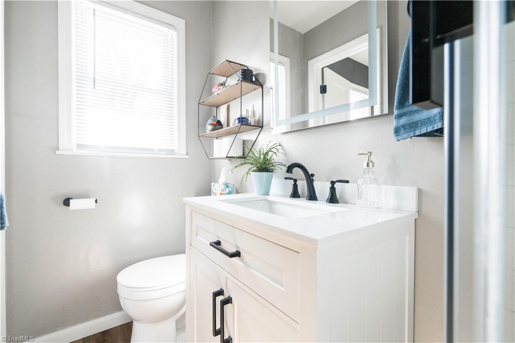 2930 Saint Claire Road, Winston-Salem