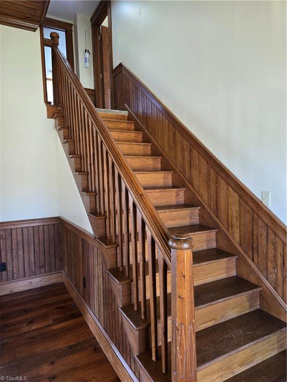 1077 Flat Shoals Road