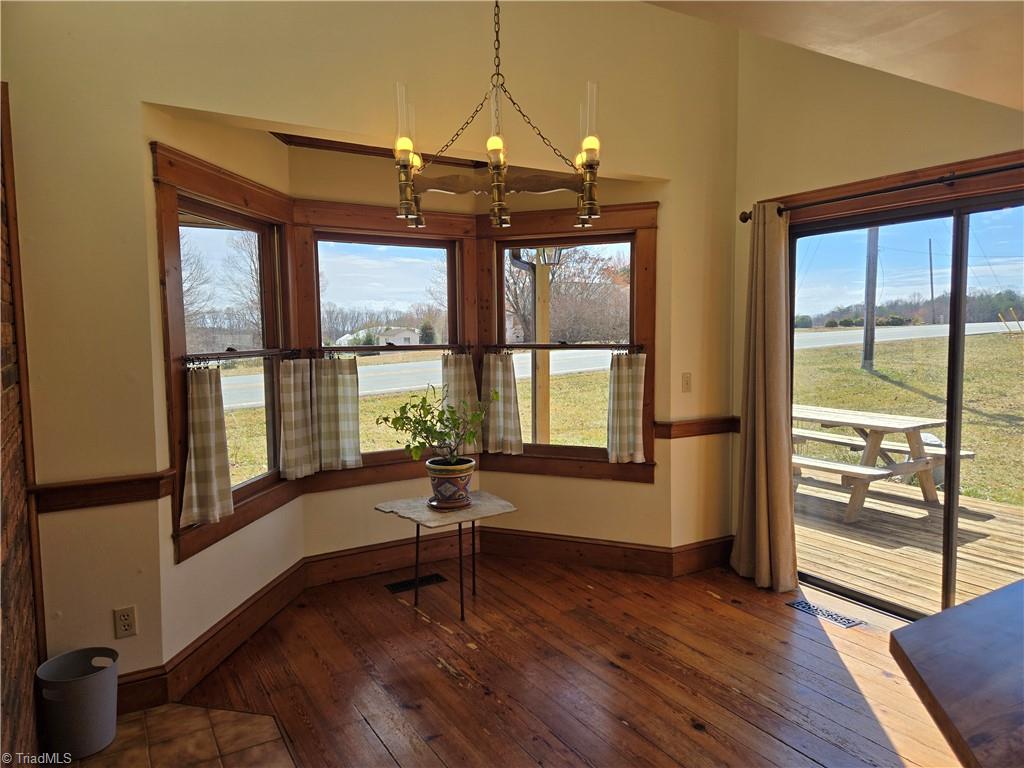 1077 Flat Shoals Road