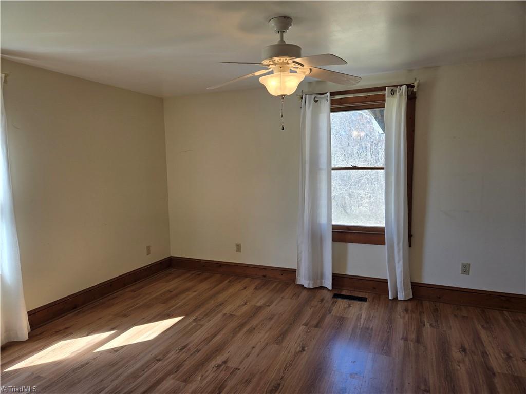 1077 Flat Shoals Road