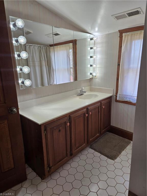 1077 Flat Shoals Road