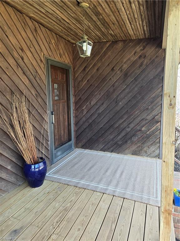 1077 Flat Shoals Road