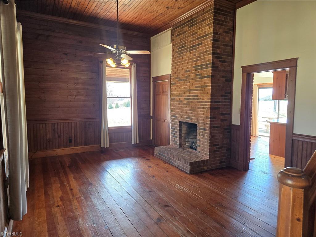 1077 Flat Shoals Road