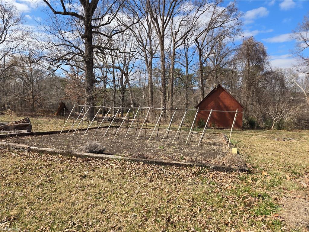1077 Flat Shoals Road