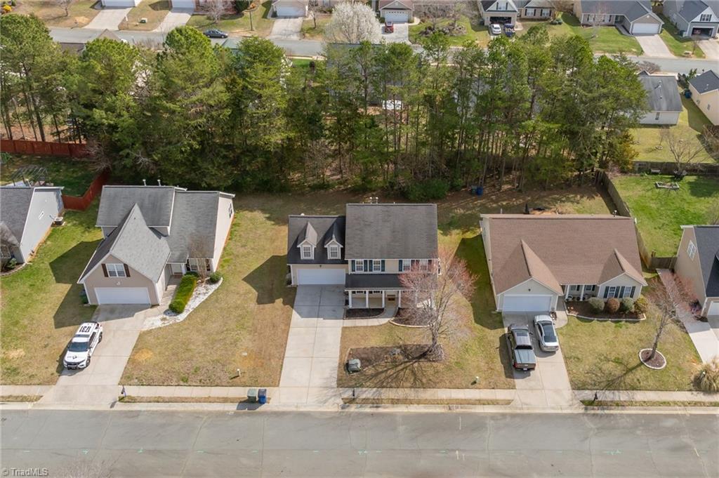 713 Hawthorn Ridge Drive